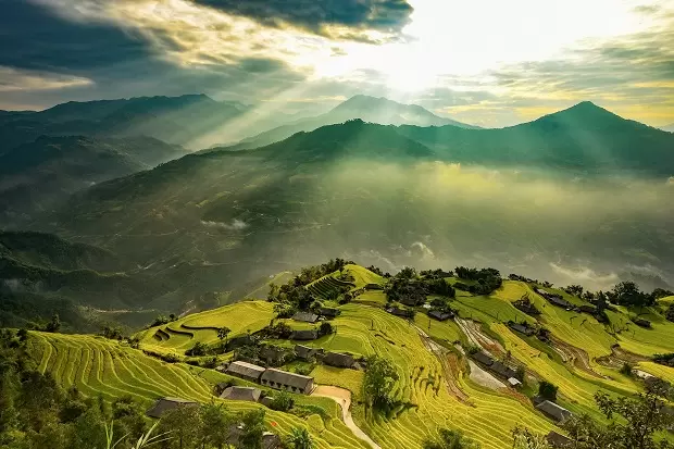 DU LICH LAC HONG<br>CUNG CẤP TOUR DU LỊCH